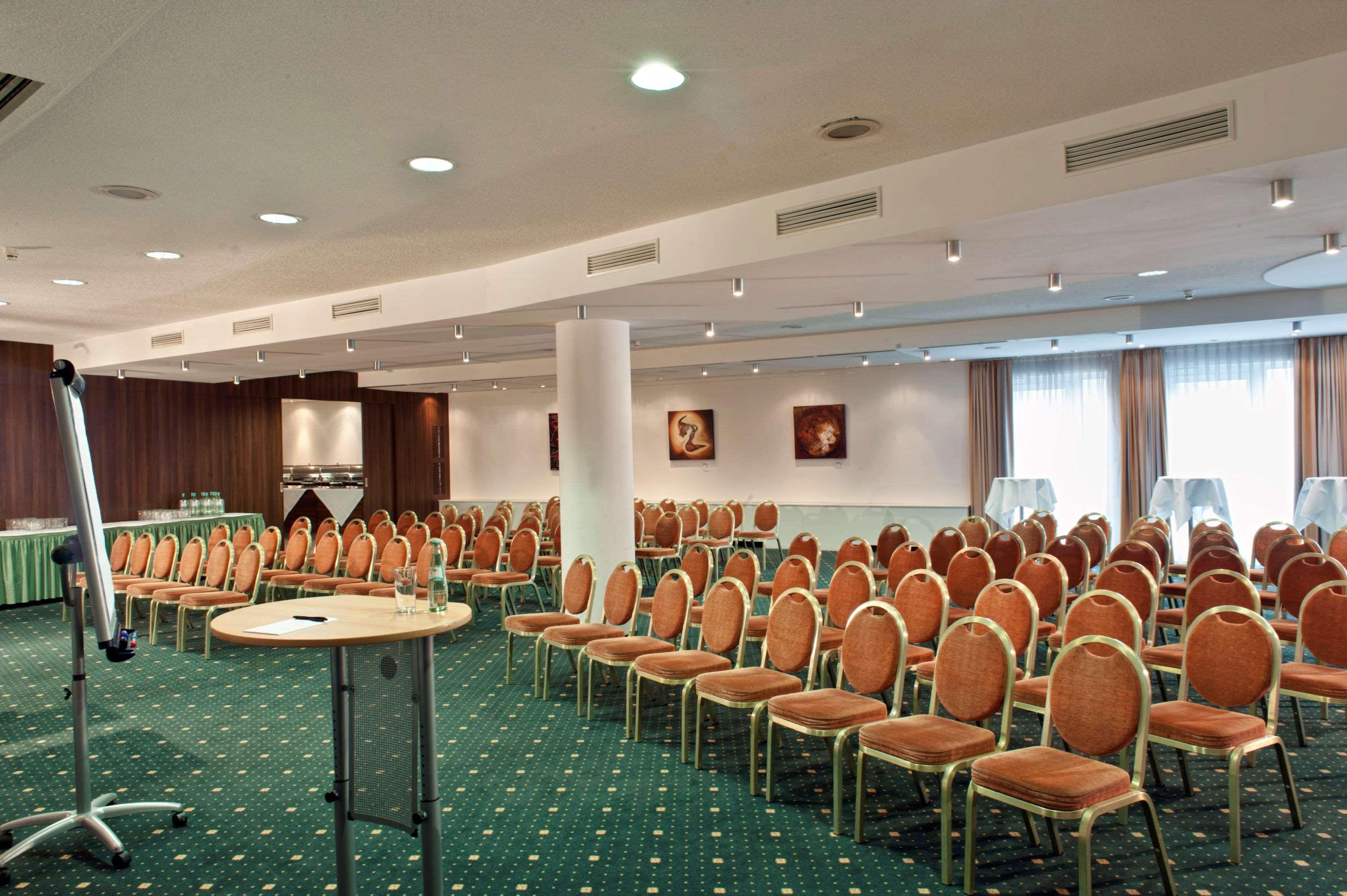 Ramada By Wyndham Dresde