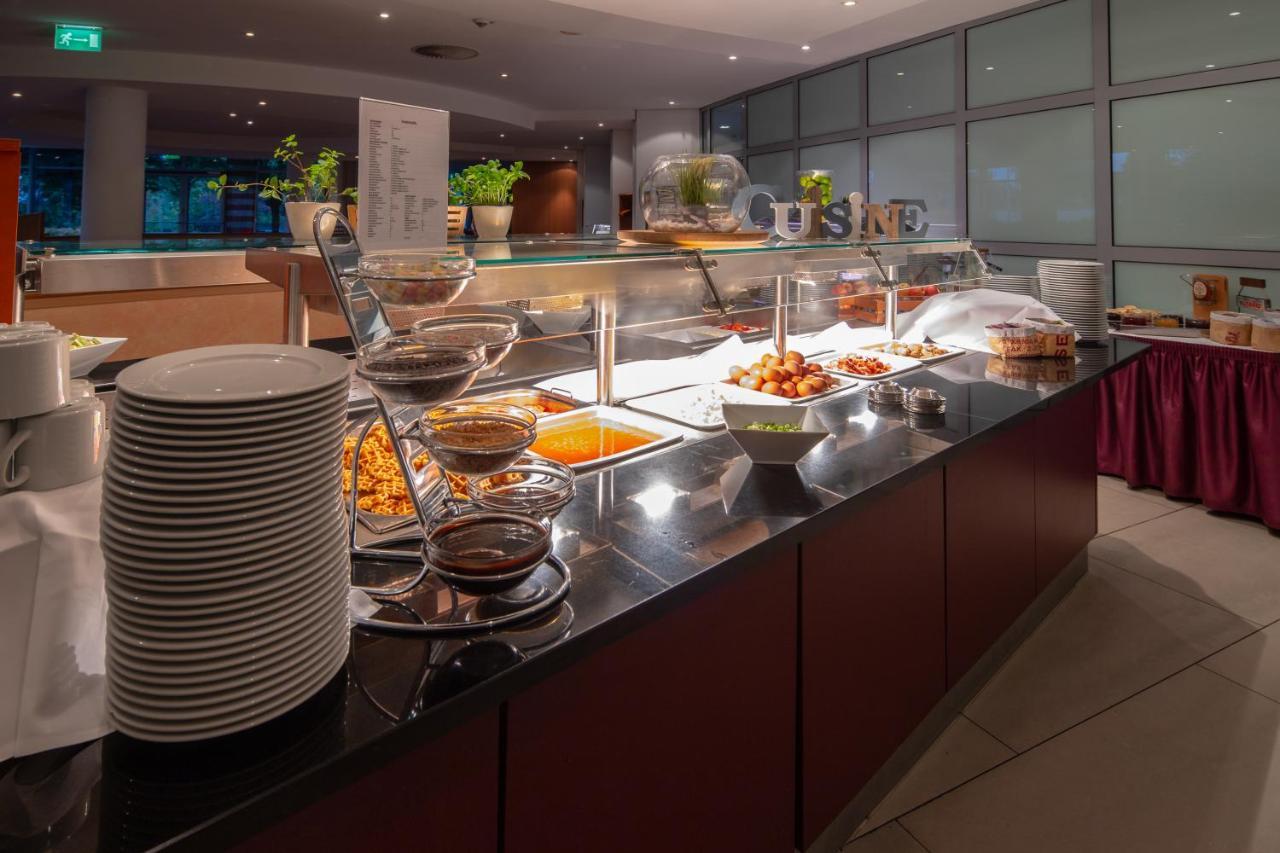Ramada By Wyndham Hotel